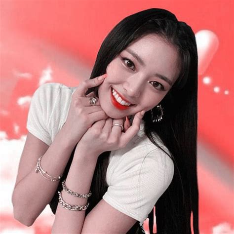 O。yuna Itzy 。o Itzy Rose Icon Y2k Edits