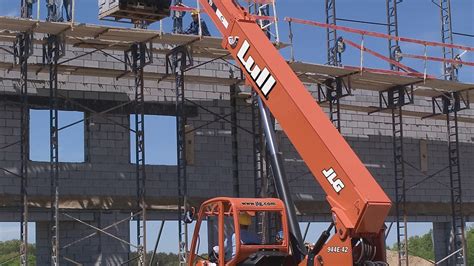 Lull 944e 42 Telehandler From Jlg Industries Inc For Construction Pros