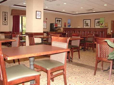 Hampton Inn Nanuet - Nanuet NY 10954 | 845-623-0900 | Hotels & Lodging