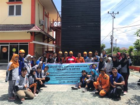 UPGRADING PENATAR LANJUTAN 2019 Tim Bantuan Medis Axis FK UNTAD TBM