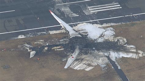 羽田空港c滑走路を約30人態勢で現場検証 海保機との衝突事故受け 警視庁 死亡した5人の遺体の司法解剖も行う方針 死因を解明へ ライブドアニュース