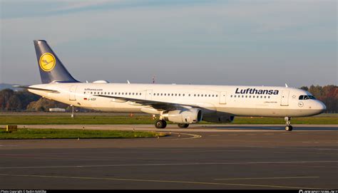 D AIDF Lufthansa Airbus A321 231 Photo by Radim Koblížka ID 1009115