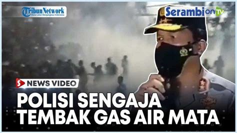 Video Polisi Sengaja Tembakkan Gas Air Mata Ke Arah Tribun Penonton