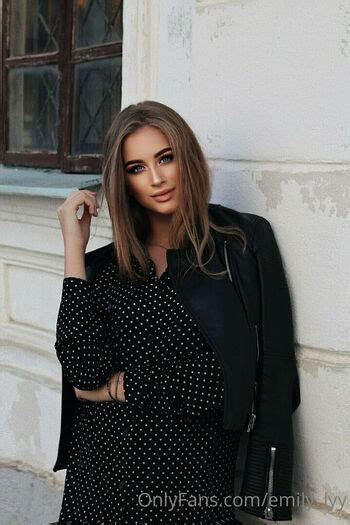 Emily Lyy Emily Lyy2012 Nude OnlyFans The Fappening Plus