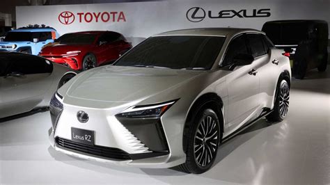 Lexus RZ 450e Alternativa Premium Al Toyota BZ4X