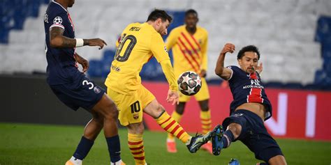 Ligue Des Champions Paris Souffre Contre Le Barça Mais Se Qualifie