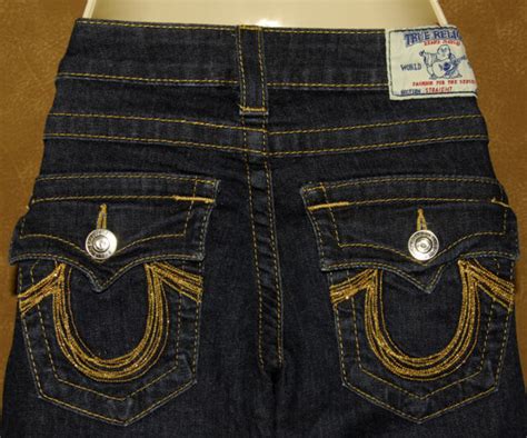 True Religion Dark Blue Lowrise Denim Straight Leg Gold U Pocket