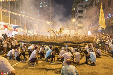 中秋香港看“大坑舞火龙” 体味百年不变的文化传承手机凤凰网