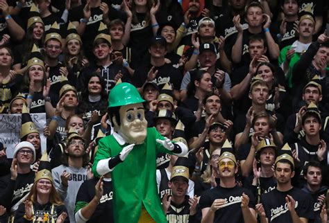 Purdue Boilermakers Mens Basketball Dominates Iowa Hawkeyes