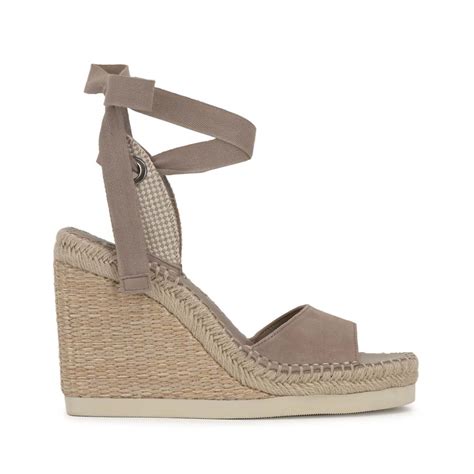 Shop 40 Off Deals On TikTok Loved Vince Camuto Wedge Sandals