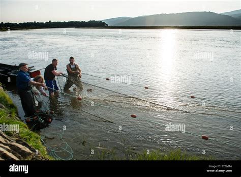 Seine netting netting hi-res stock photography and images - Alamy