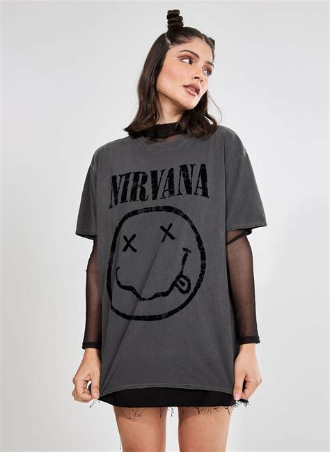 Camiseta Oversized Nirvana Veludo G