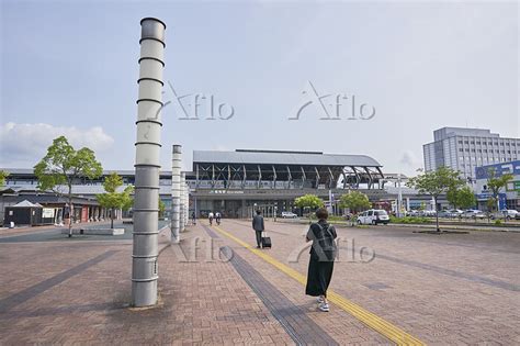 2022年撮影 Jr高知駅南口駅前広場 192280534 の写真素材 アフロ