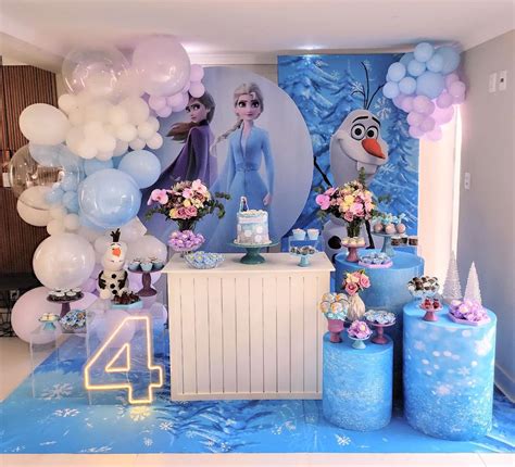 Decoração de Festa infantil do tema FROZEN em Braga FestaHub