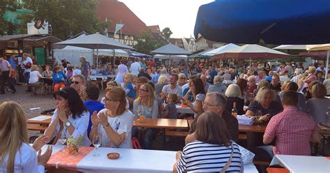 Bad Salzuflen L Dt Zum Weinfest Auf Den Salzhof Lokale