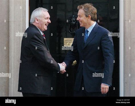 La Premier Irlandesa Saliente Bertie Ahern Fotograf As E Im Genes De