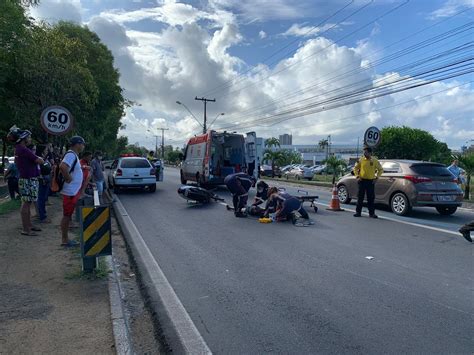 Motociclista Fica Inconsciente Ap S Perder Controle De Cinquentinha E