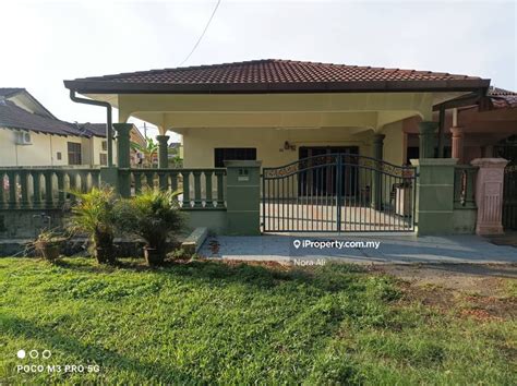 Taman Guru Batu 5 Kuantan Semi Detached House 3 Bedrooms For Sale