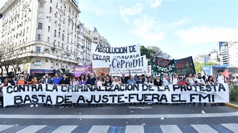 Caos en el centro porteño por una movilización de la izquierda contra