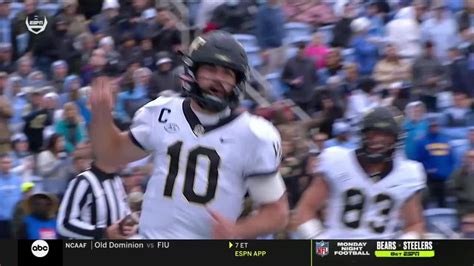 Sam Hartman Weaves Through Traffic And Rushes For A 21 Yard Td Espn Video