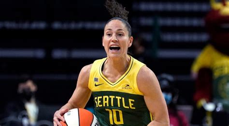 Wnba Star Sue Bird Finally Re Signs With Seattle Storm