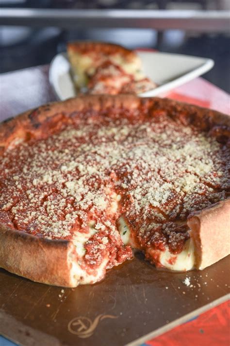 Best FAQ How To Reheat Deep Dish Pizza In 5 Simple Ways