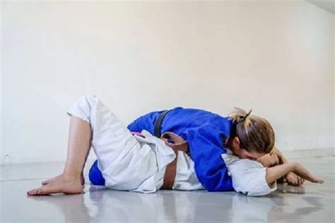 What Are The Benefits Of Jiu Jitsu For Women Gracie Barra Brazilian