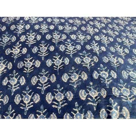 Blue And White Stylish Block Print Cotton Fabric For Garments At