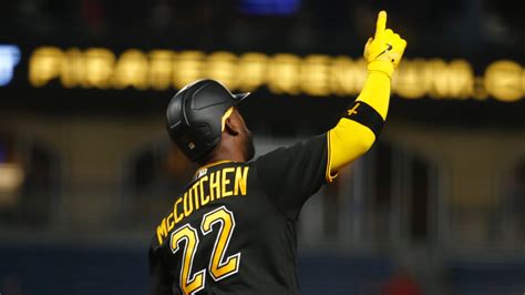 Pirates Fans Will Be Thrilled As Team Signs Andrew Mccutchen