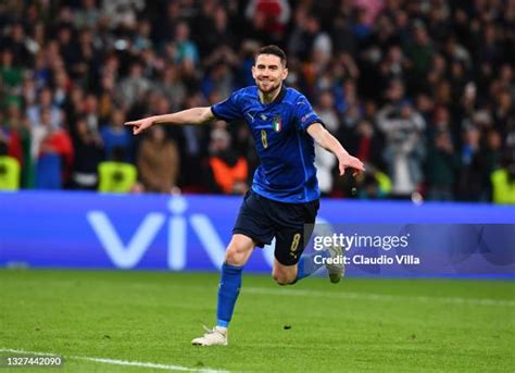 Jorginho Italy Photos And Premium High Res Pictures Getty Images