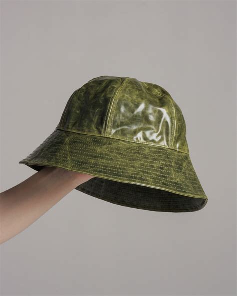 Dark Green Coated Bucket Hat – Dilettante