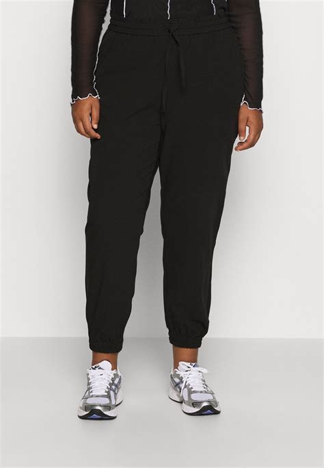 Vero Moda Curve Vmczelda Tapered Track Pant Pantaloni Blacknero