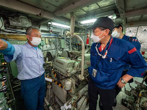 瀬戸内海の小さな島に最適な船をつくる 牛島航路調査に密着 牛島（山口県） Working Report 建設中のプロジェクト