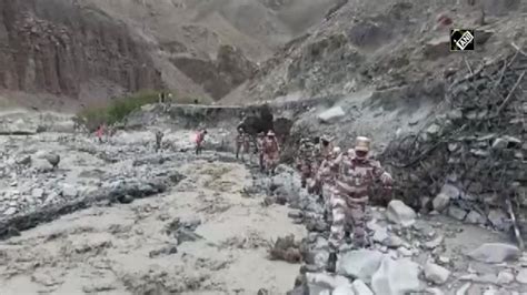 Ladakh Cloudburst Itbp Assist Police In Rescuing Villagers In Rumbok