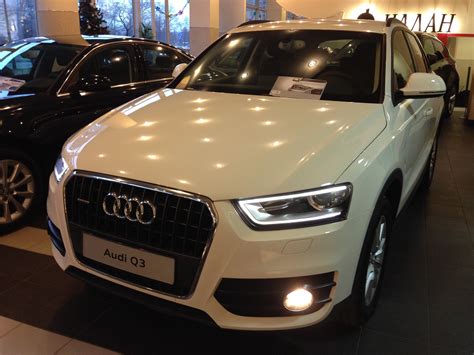 Audi Q3 white - reviews, prices, ratings with various photos