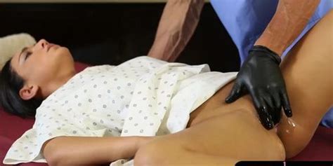 Hot Babe Gets Screwed By Her Masseur And Blowjobs Amara Romani Tnaflix