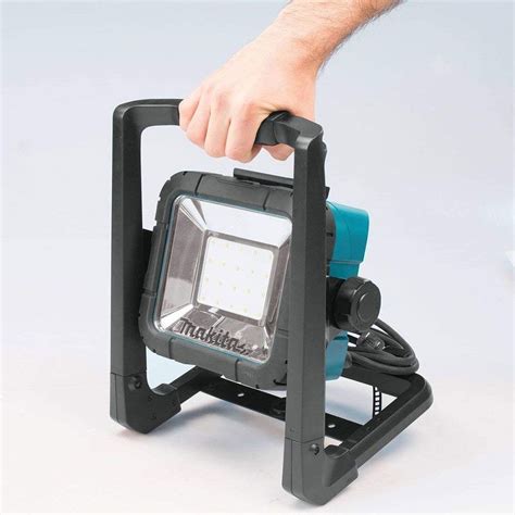 Makita Dml805 18v Lxt Cordless Corded Led Floodlight Power Tool World