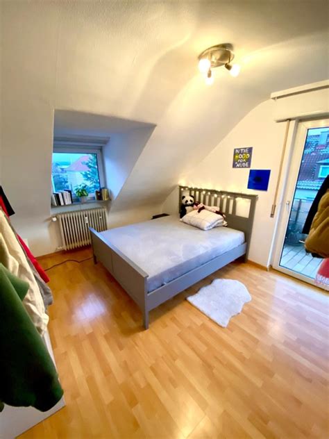 WG Zimmer ca 24m2 Balkon in 3er Mädels WG ab 1 02 2024 WG Stuttgart