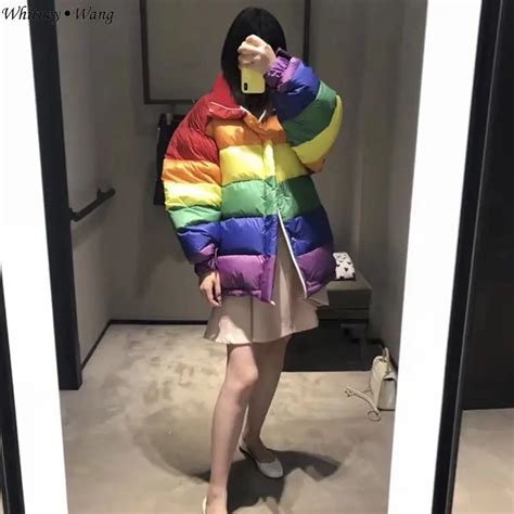 WHITNEY WANG 2018 Otoño Invierno moda Streetwear rayas Arco Iris Parkas