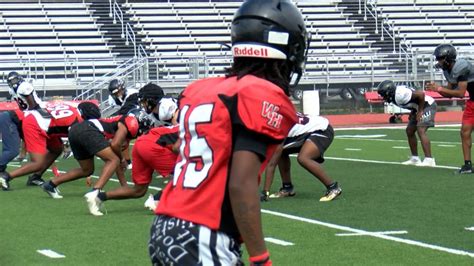 Wichita Heights hopes senior leadership can lead to successful season