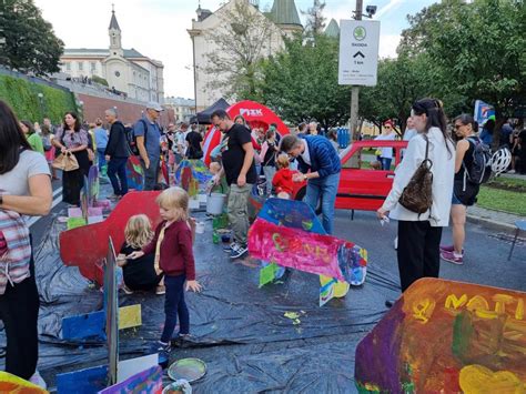 Dobra Zabawa Trwa Na Zako Czenie Magiczny Koncert Z Utworami Kory Foto