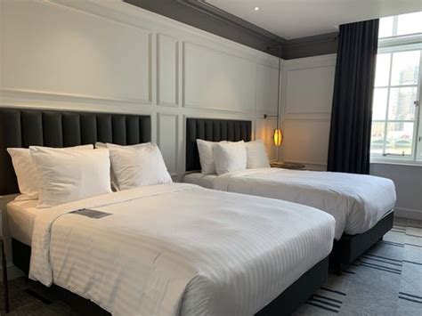 LONDON MARRIOTT HOTEL COUNTY HALL - 251 Photos & 109 Reviews - Hotels ...