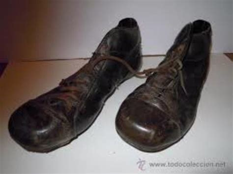 La Evoluci N De Las Zapatillas De F Tbol Timeline Timetoast