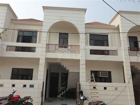 Resale 3 Bedroom 1400 Sq Ft Independent House In Garg Palm Paradise