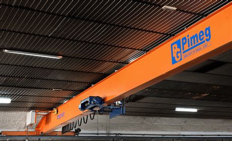 Instalación de puentes grúa en Naves y Fábricas