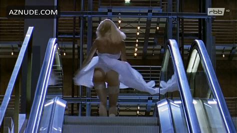 POLIZEIRUF 110 NUDE SCENES AZNude