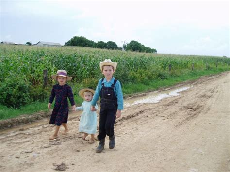 Mennonites In Little Belize Village August Living On The Road