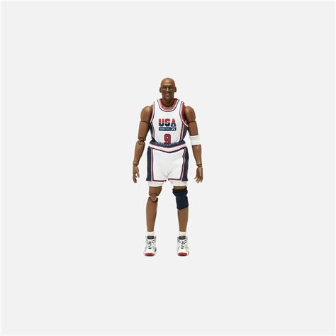 Medicom Mafex Michael Jordan 1992 Team Usa Shop On Spectrum