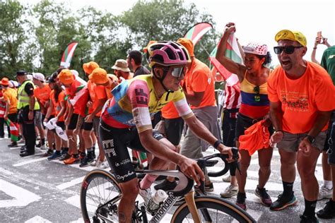 Richard Carapaz Abandons Tour De France In Major Blow For Ef Education