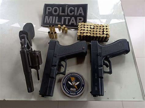 Dupla Capturada Pela Pmce Arma E Simulacros Ap S Disparos No